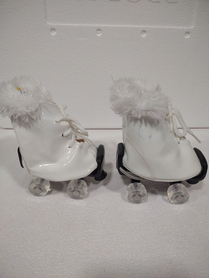 White Pom Ice Skates